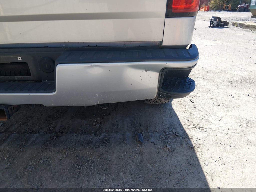 2016 Chevrolet Silverado 1500 Custom photo 6