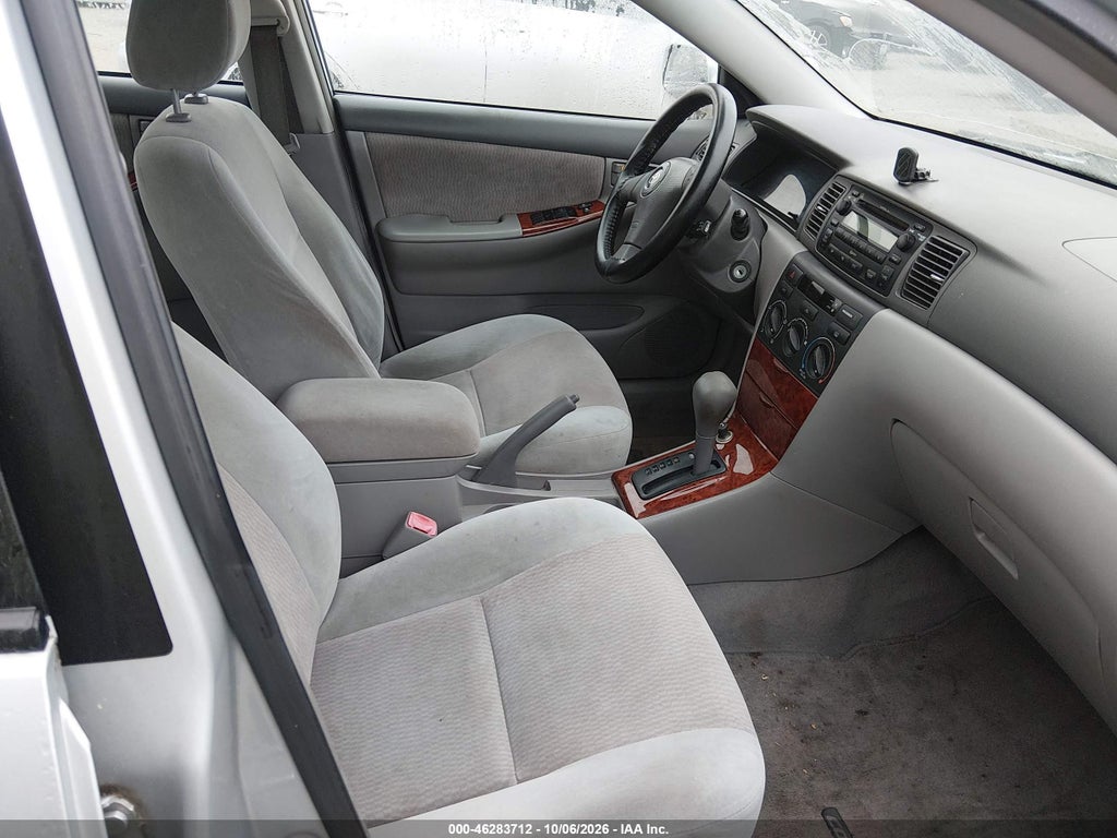 2007 Toyota Corolla LE photo 5