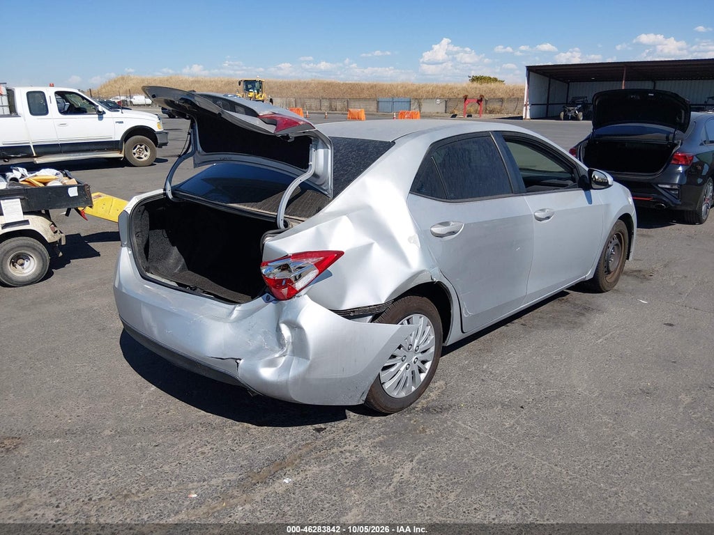 2017 Toyota Corolla LE photo 4