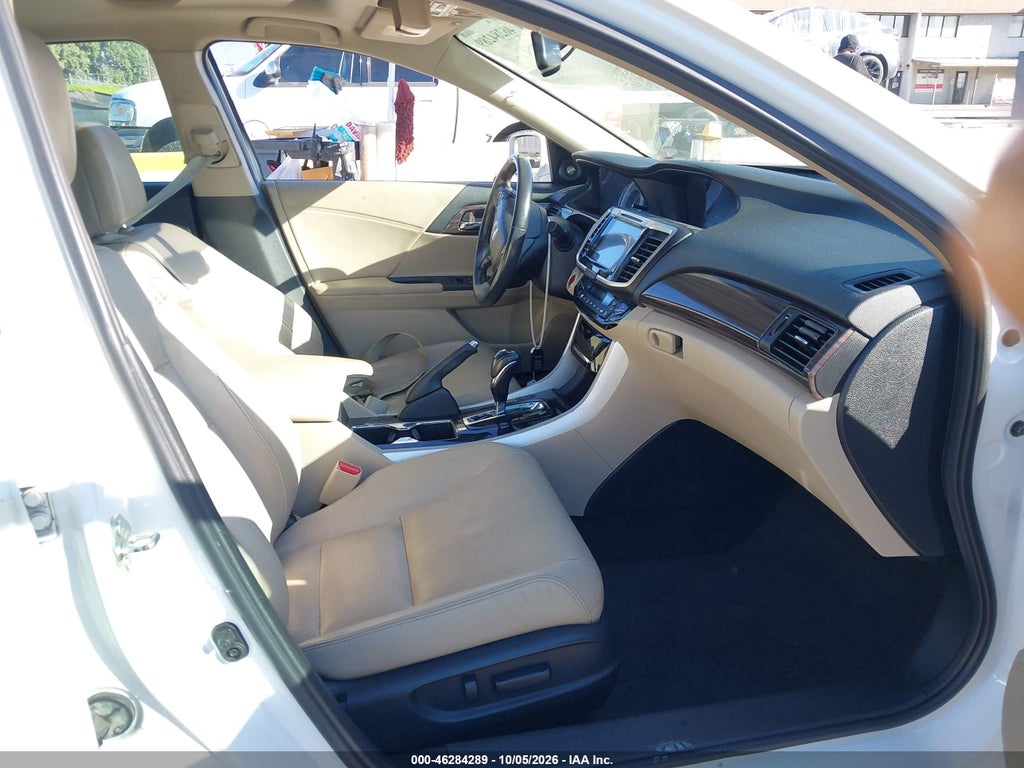 2016 Honda Accord EX-L photo 5