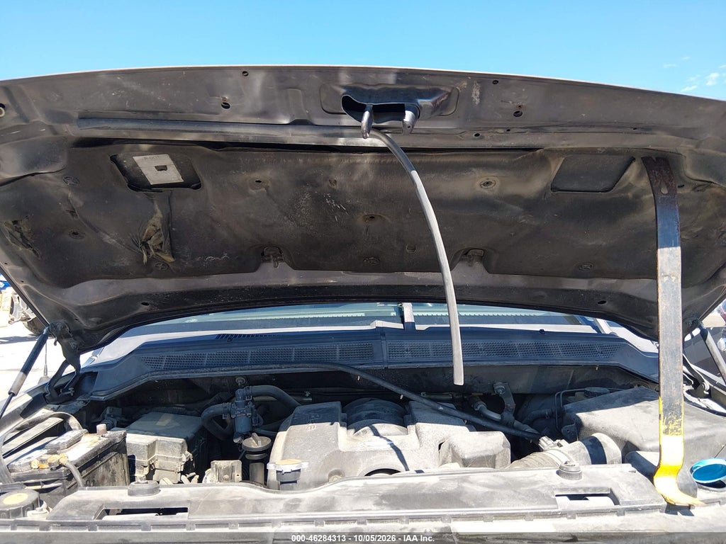 2004 Nissan Titan SE photo 10