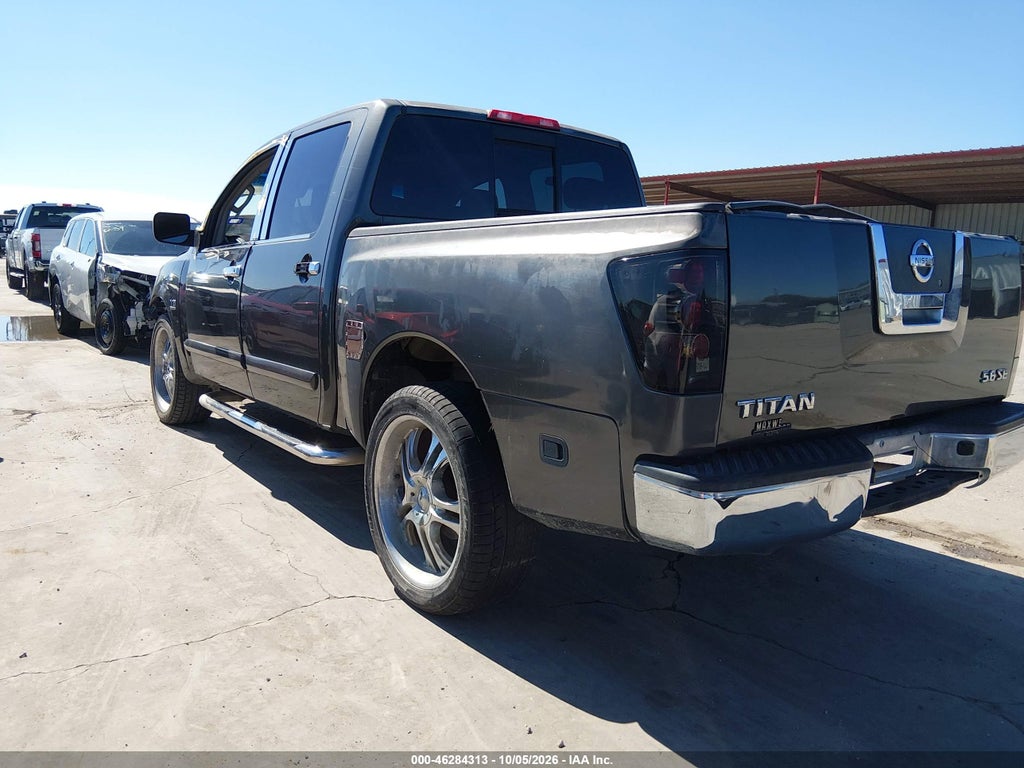2004 Nissan Titan SE photo 3