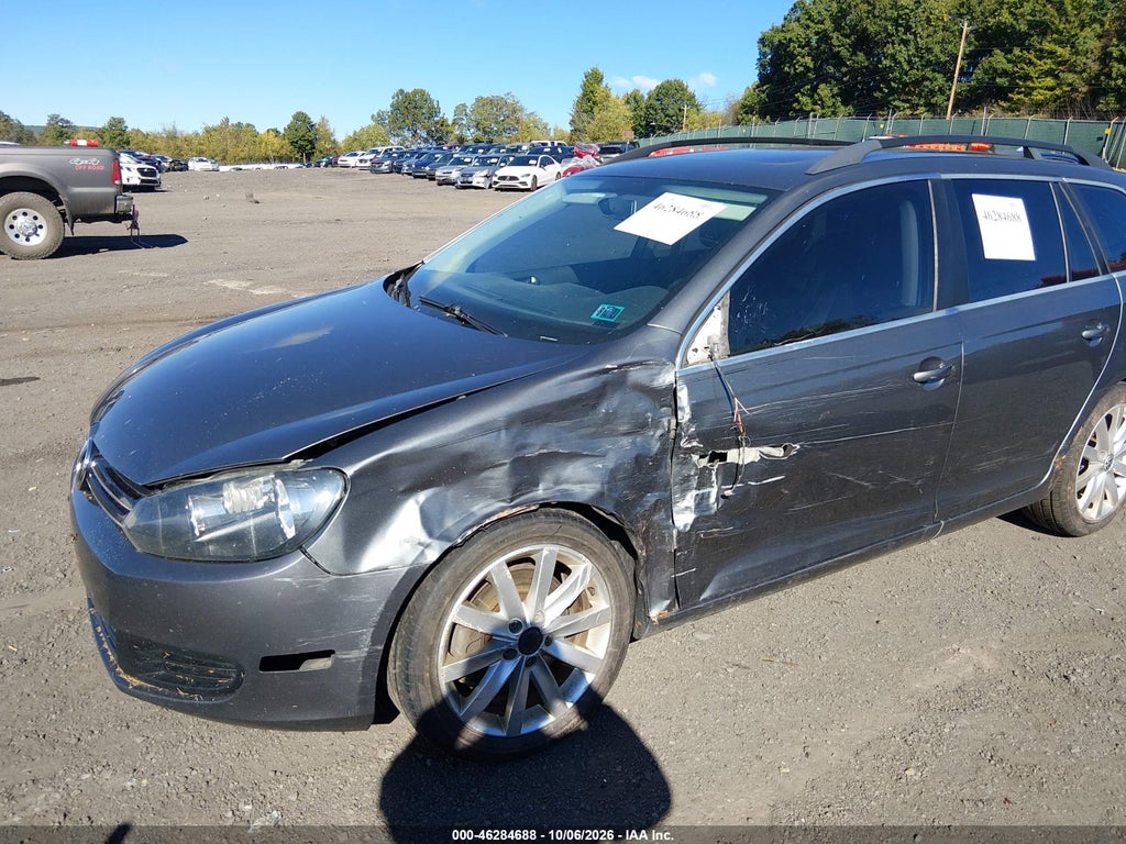 2011 Volkswagen Jetta Sportwagen 2.0L TDI photo 6