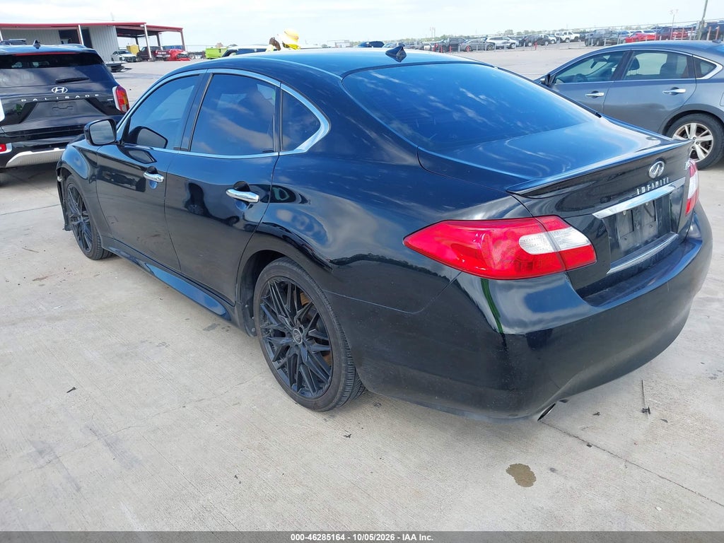 2011 Infiniti M37 photo 3