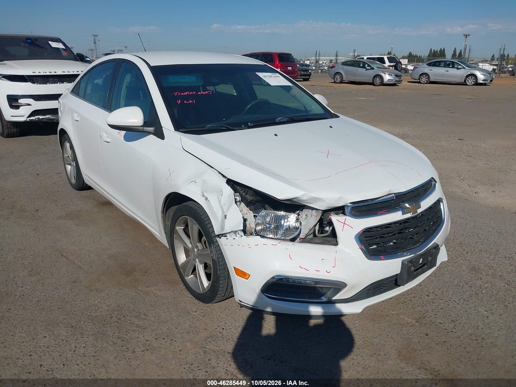 2016 Chevrolet Cruze Limited 2LT Auto photo 1