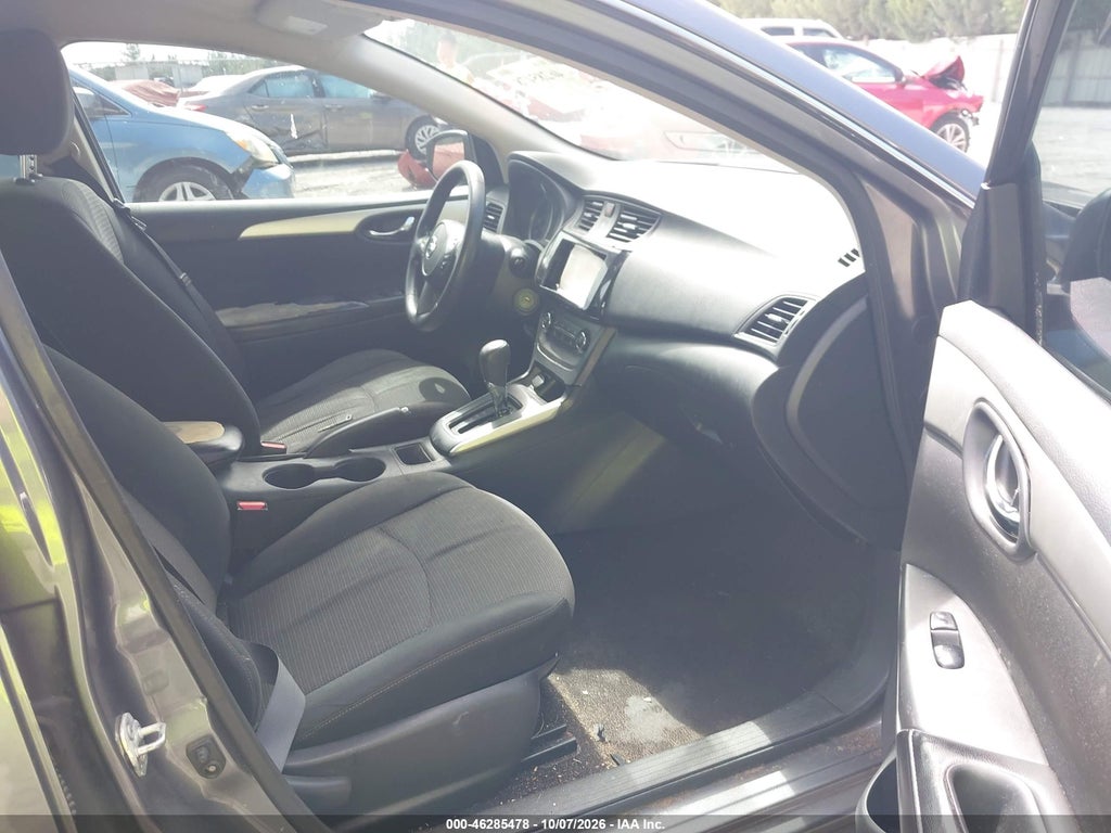 2019 Nissan Sentra S photo 5