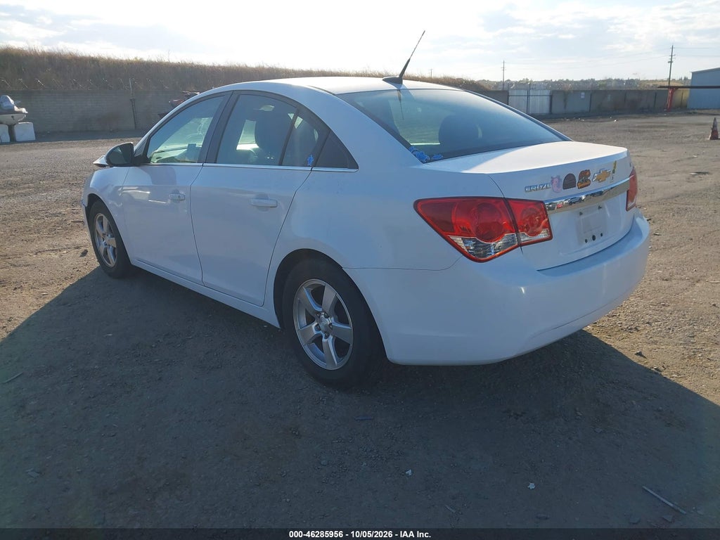 2013 Chevrolet Cruze 1LT Auto photo 3