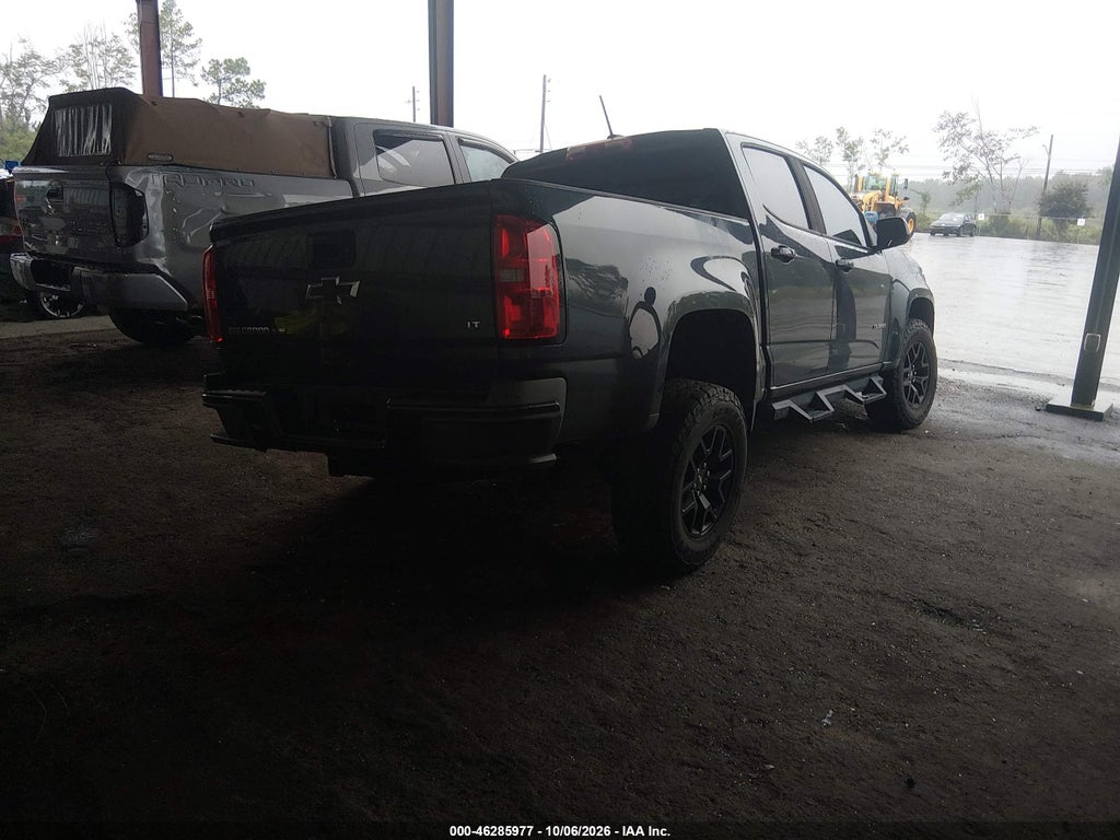 2017 Chevrolet Colorado LT photo 4