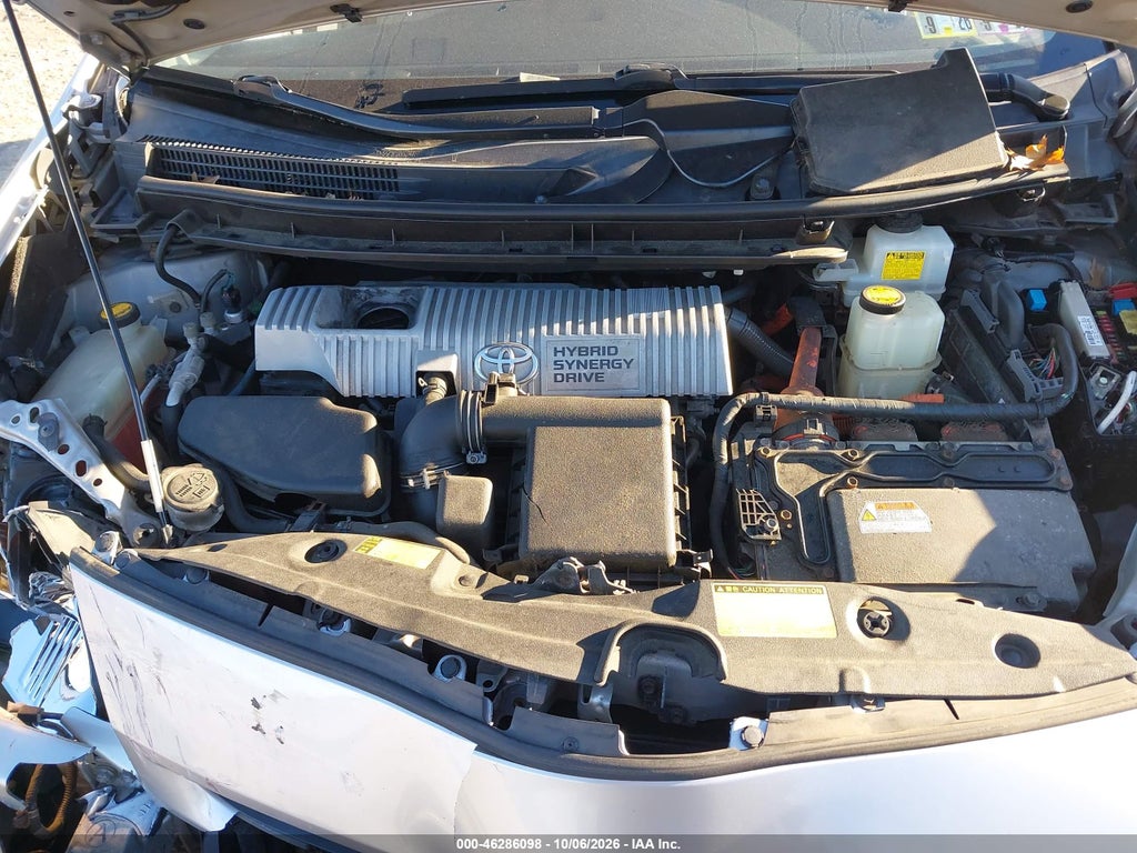 2010 Toyota Prius III photo 10