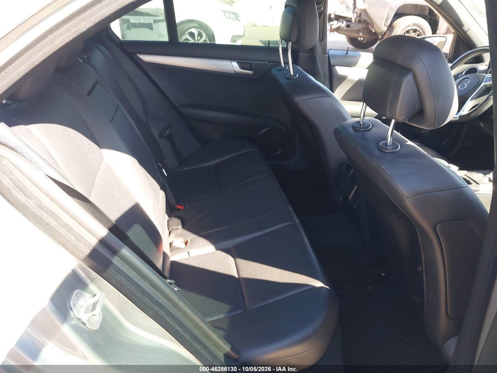 2013 Mercedes-Benz C 250 Sport photo 8