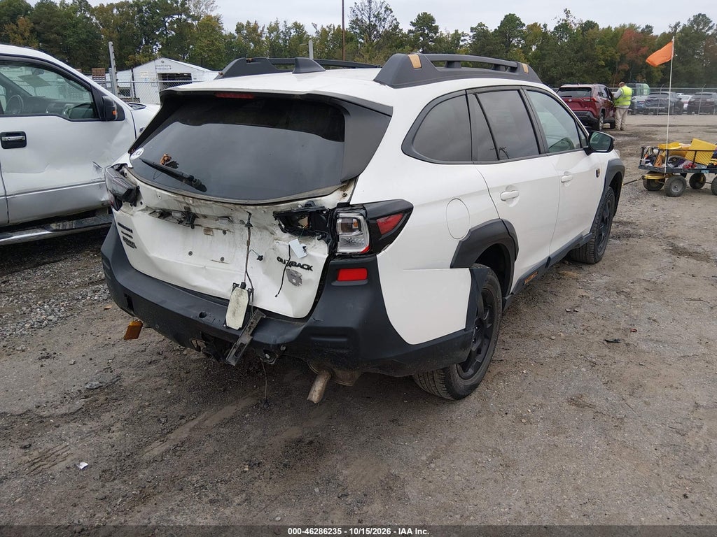 2022 Subaru Outback Wilderness photo 4