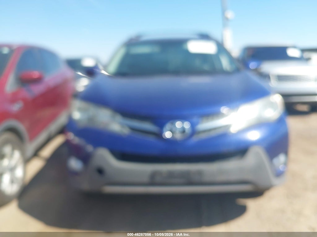 2015 Toyota RAV4 XLE photo 6
