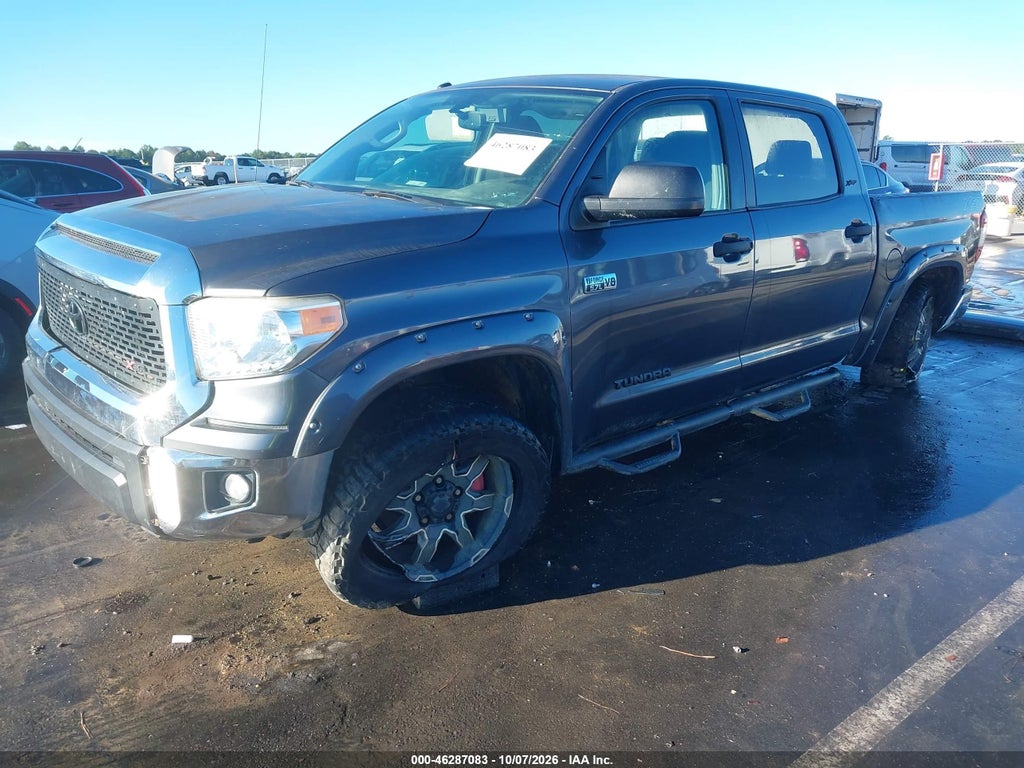 2017 Toyota Tundra SR5 5.7L V8 photo 2