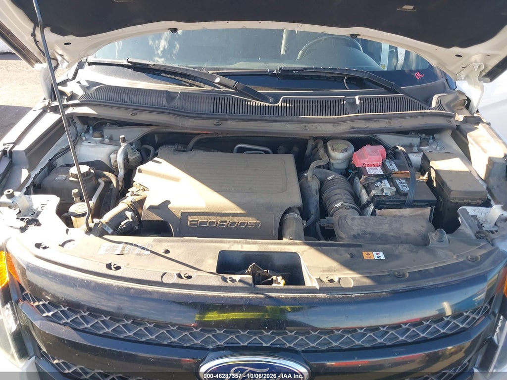2015 Ford Explorer Sport photo 10