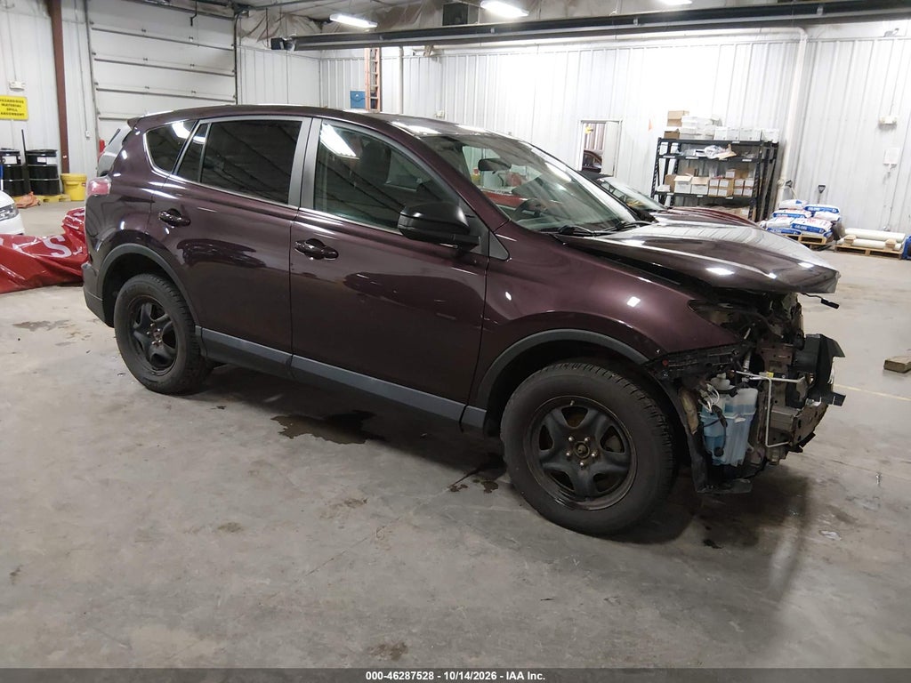 2018 Toyota RAV4 LE photo 1