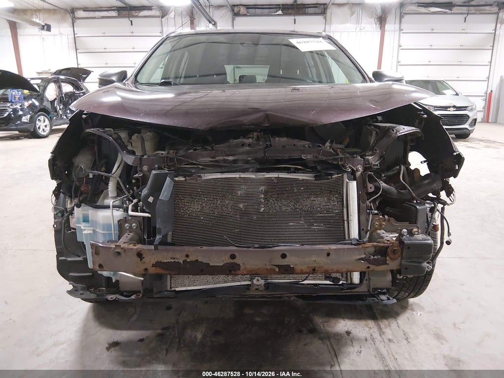 2018 Toyota RAV4 LE photo 6