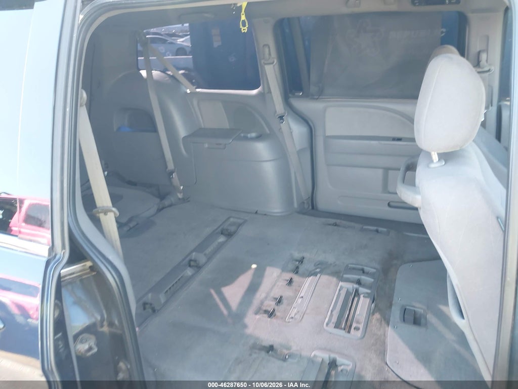 2010 Honda Odyssey EX photo 8