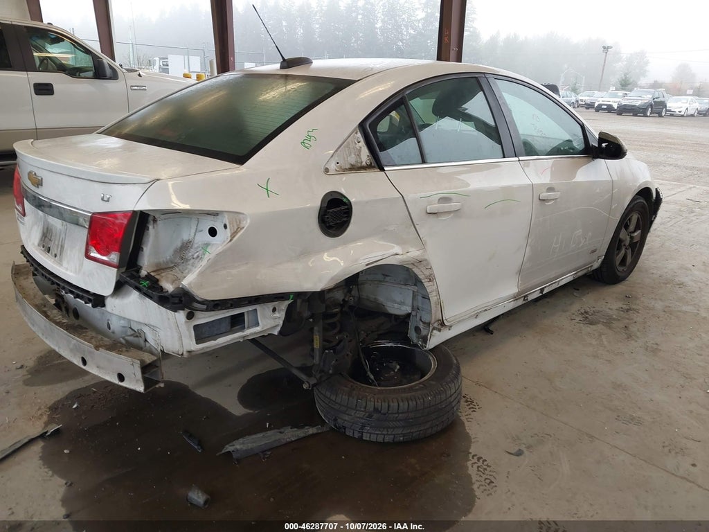2015 Chevrolet Cruze 1LT Auto photo 4