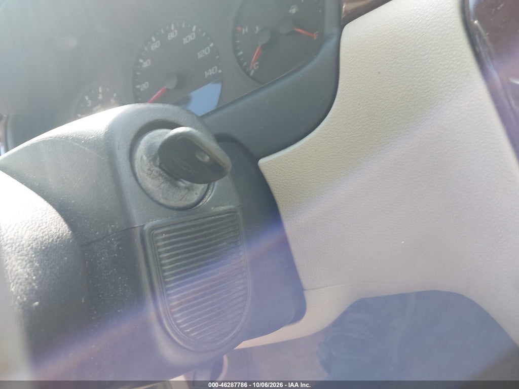 2011 Chevrolet Impala LS photo 11