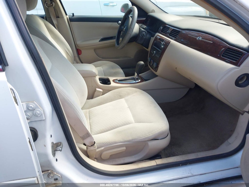 2011 Chevrolet Impala LS photo 5