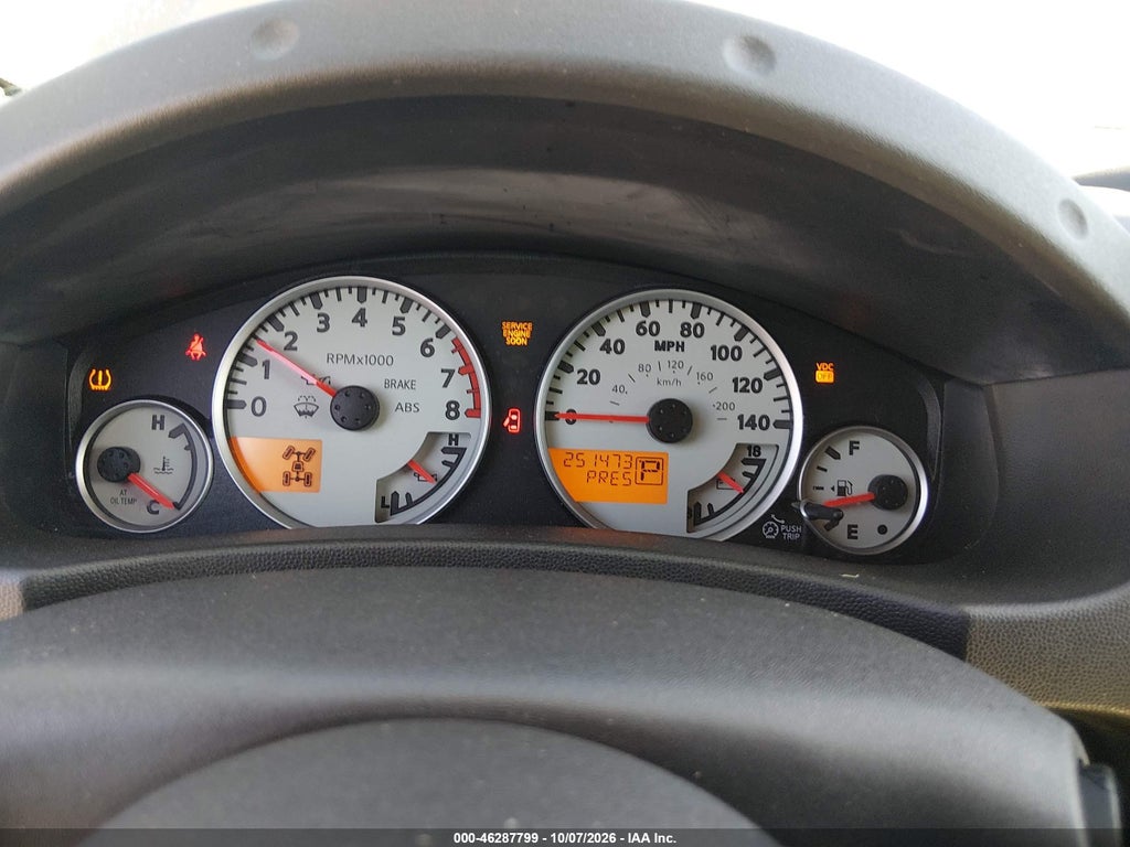 2011 Nissan Xterra PRO-4X photo 7