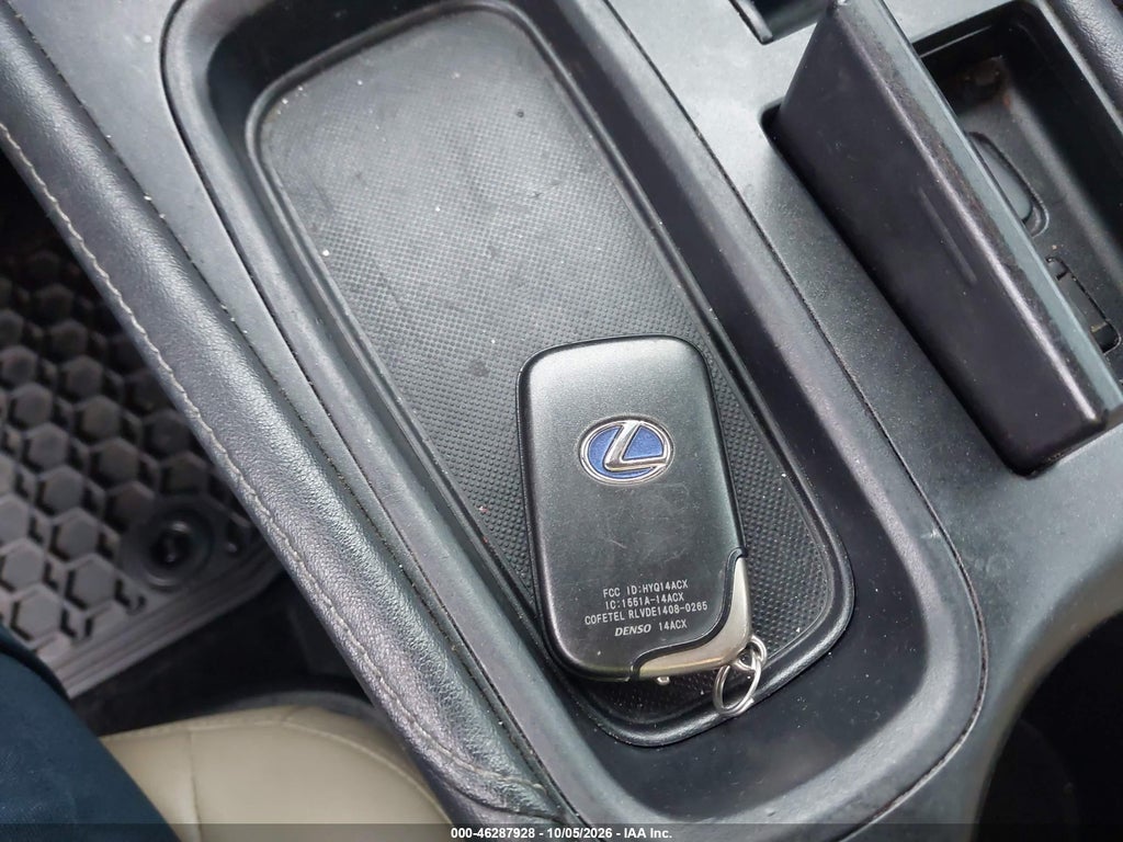 2011 Lexus CT 200H Premium photo 11