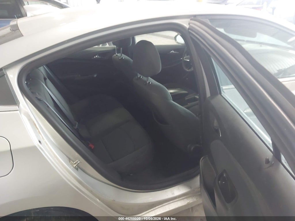2016 Chevrolet Cruze LT Auto photo 8