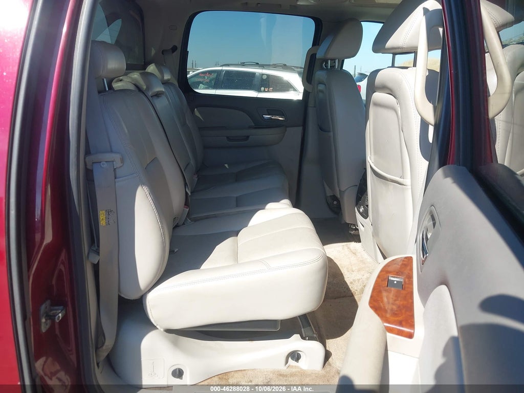 2007 Chevrolet Avalanche 1500 LT photo 8