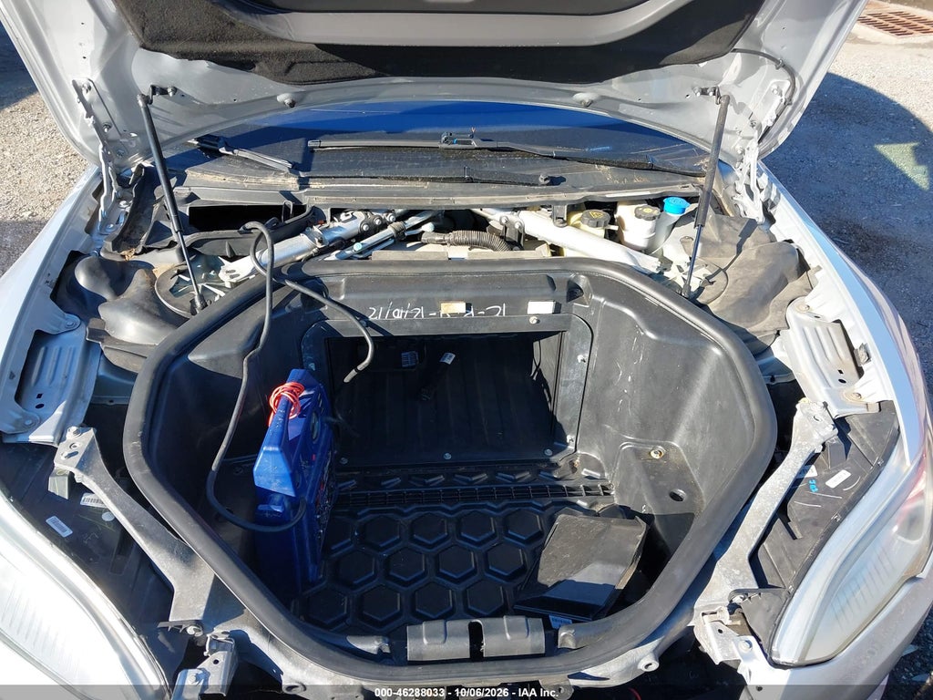 2013 Tesla Model S photo 10