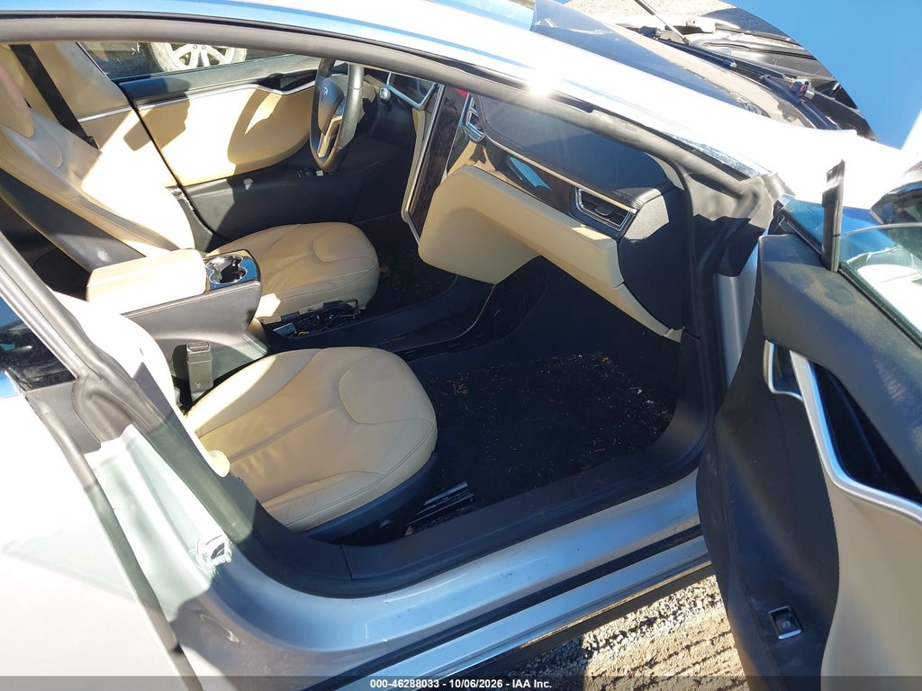 2013 Tesla Model S photo 5
