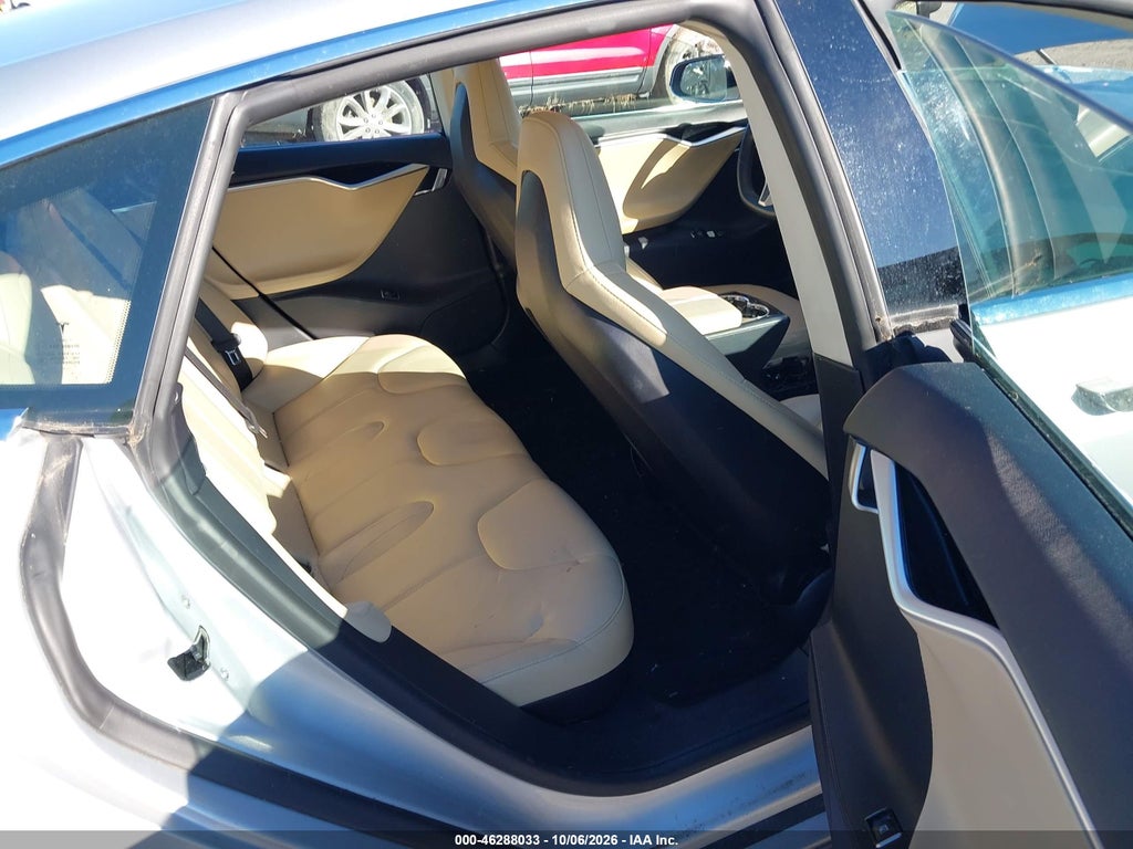 2013 Tesla Model S photo 8