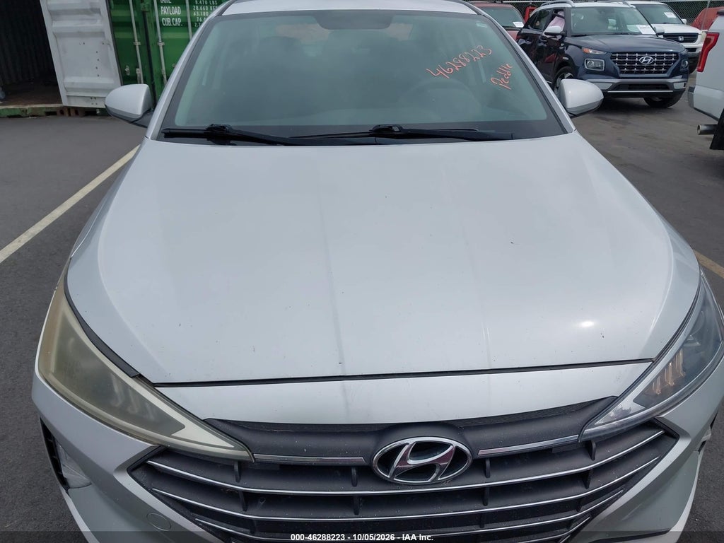 2019 Hyundai Elantra SE photo 6