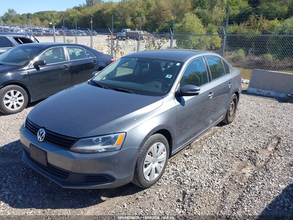 2014 Volkswagen Jetta 1.8T SE photo 2