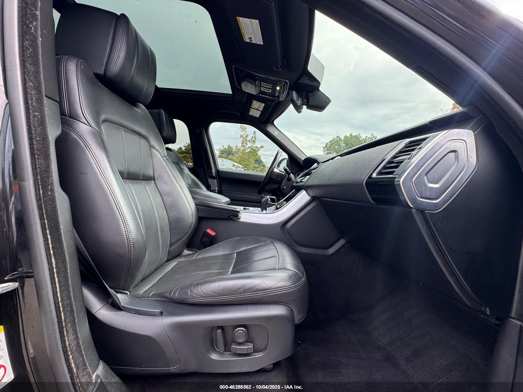 2020 Land Rover Range Rover Sport HSE Mhev photo 5