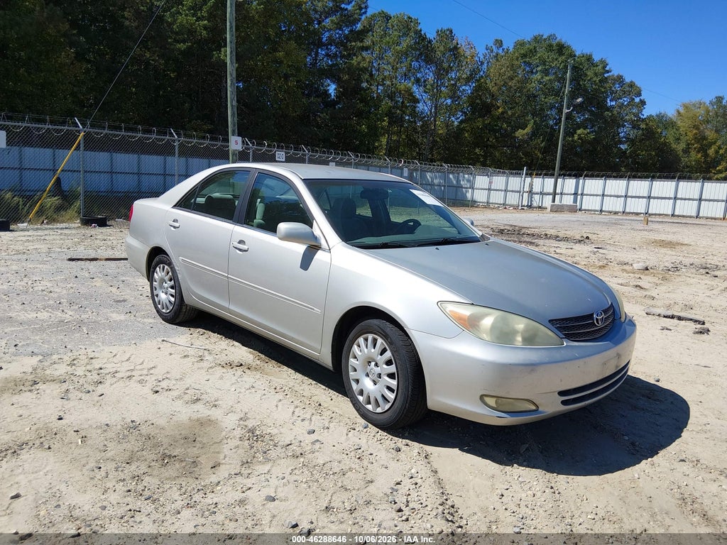 2004 Toyota Camry LE/XLE/SE photo 1