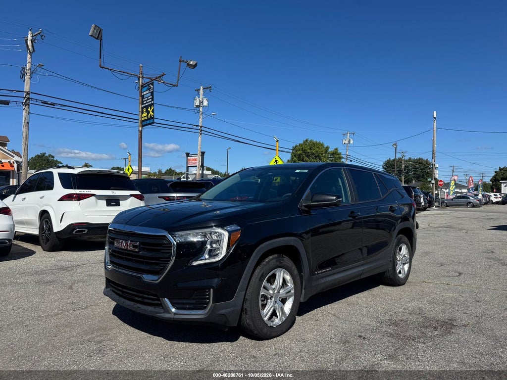 2022 GMC Terrain FWD SLE photo 2