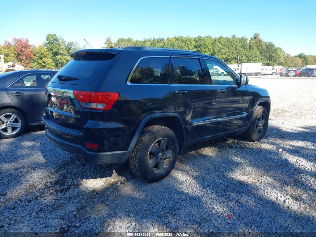 2013 Jeep Grand Cherokee Laredo photo 4