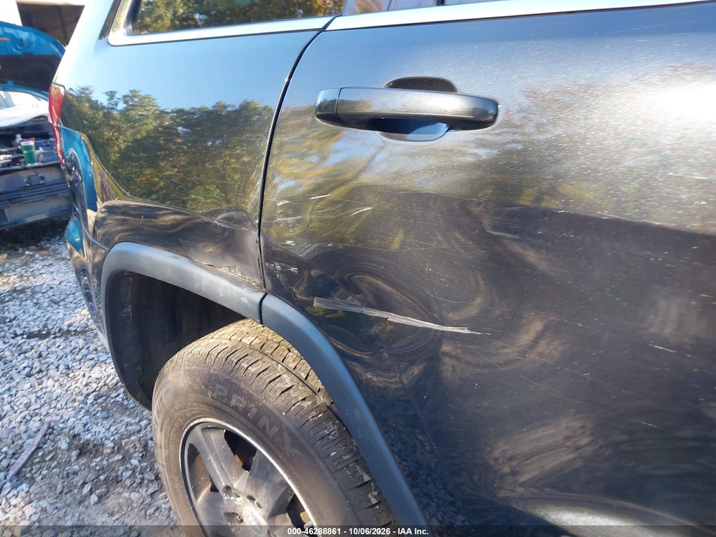 2013 Jeep Grand Cherokee Laredo photo 6