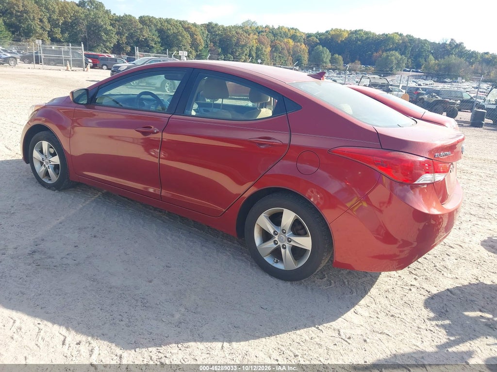 2013 Hyundai Elantra GLS photo 3