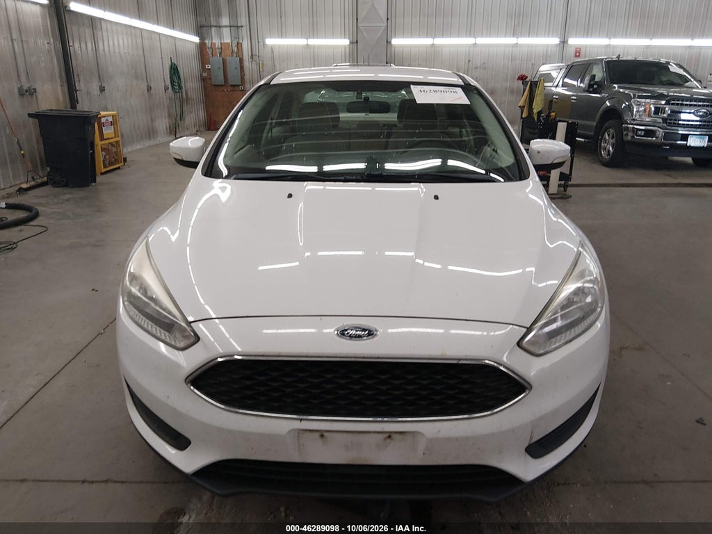 2015 Ford Focus SE photo 6