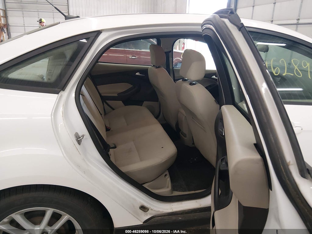 2015 Ford Focus SE photo 8