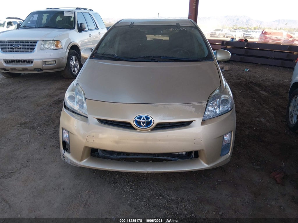 2011 Toyota Prius TWO photo 6