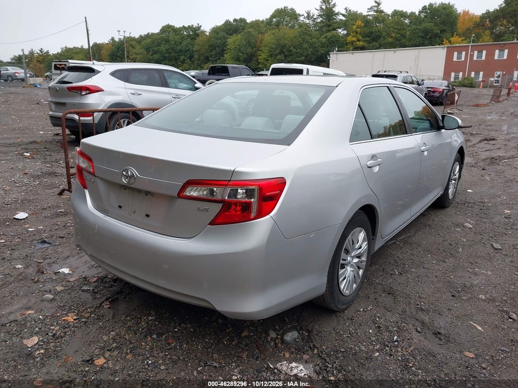 2012 Toyota Camry LE photo 4