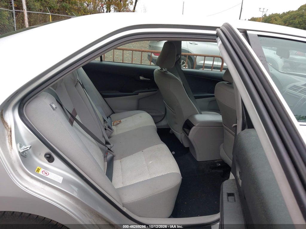2012 Toyota Camry LE photo 8