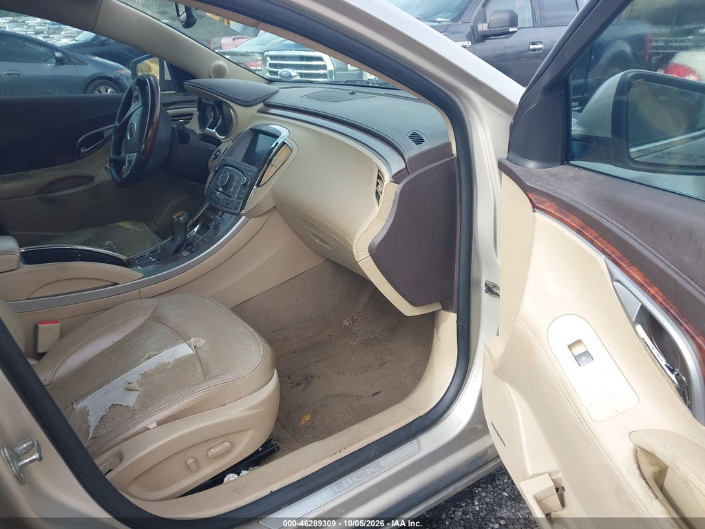 2011 Buick Lacrosse CXS photo 5