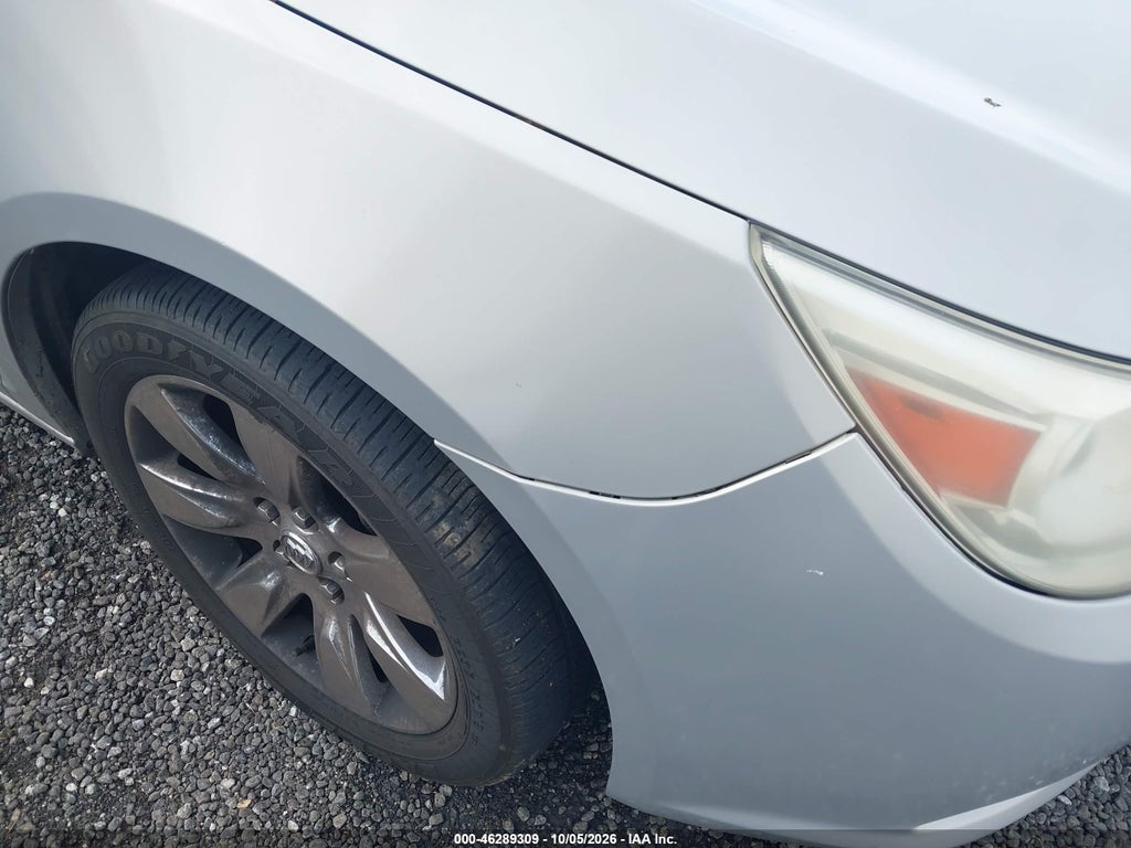 2011 Buick Lacrosse CXS photo 6