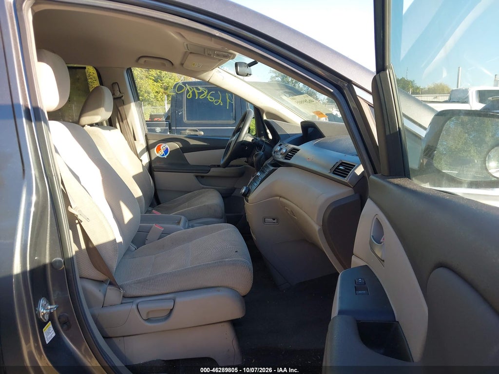 2013 Honda Odyssey EX photo 5