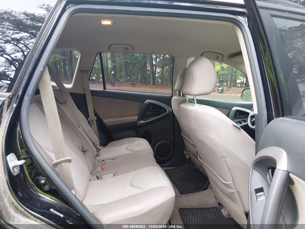 2008 Toyota RAV4 photo 8