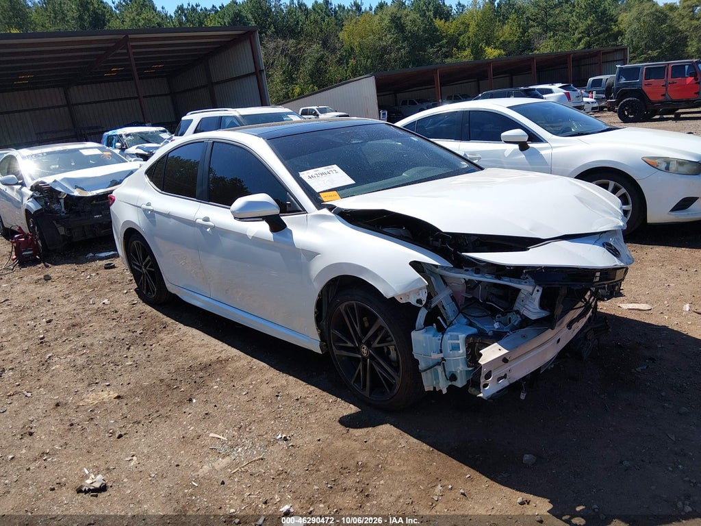 TOYOTA CAMRY 2025