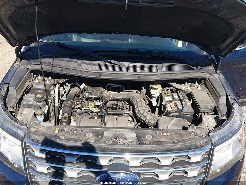 2017 Ford Explorer XLT photo 10